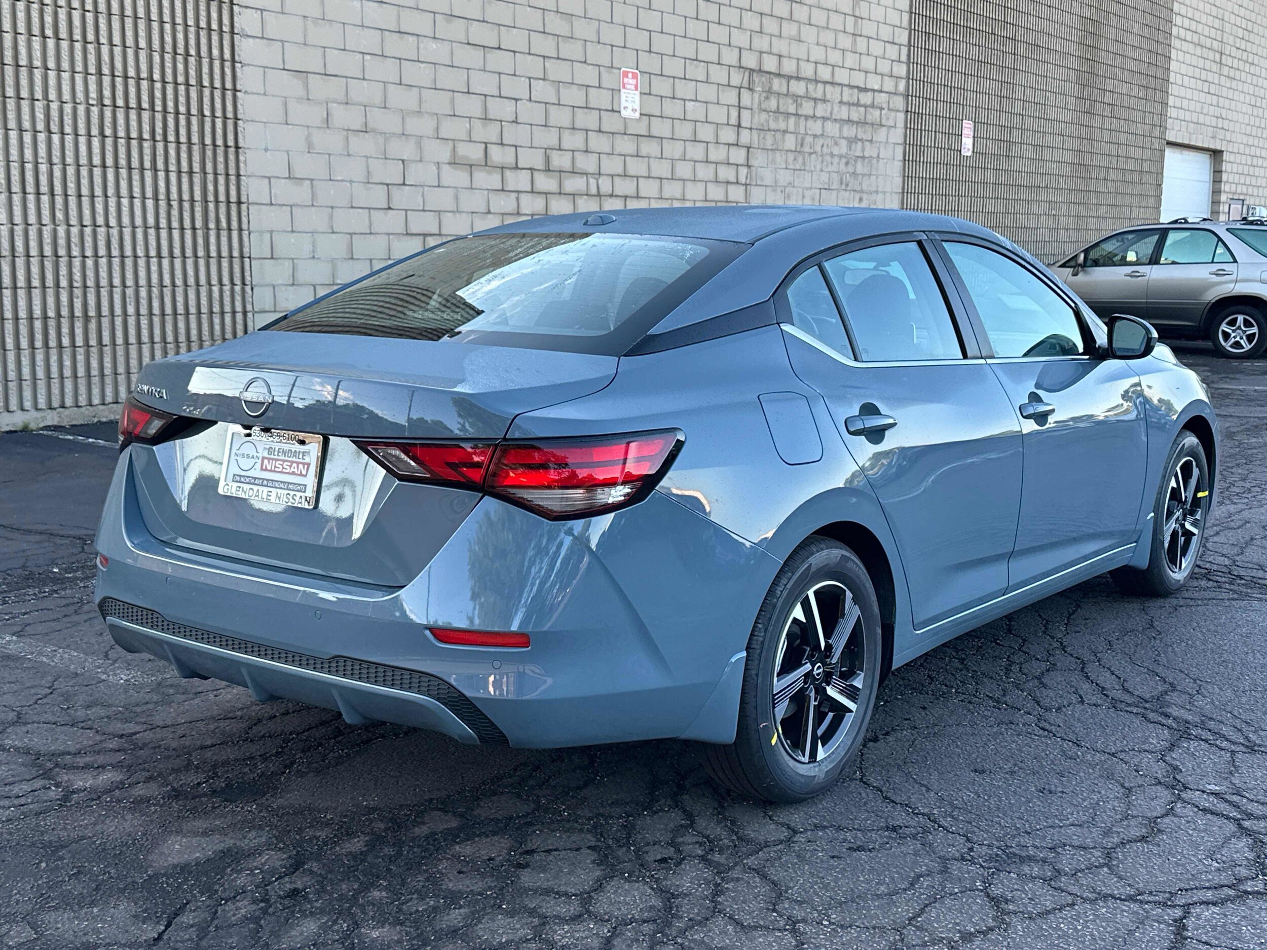 2025 Nissan Sentra SV photo 4
