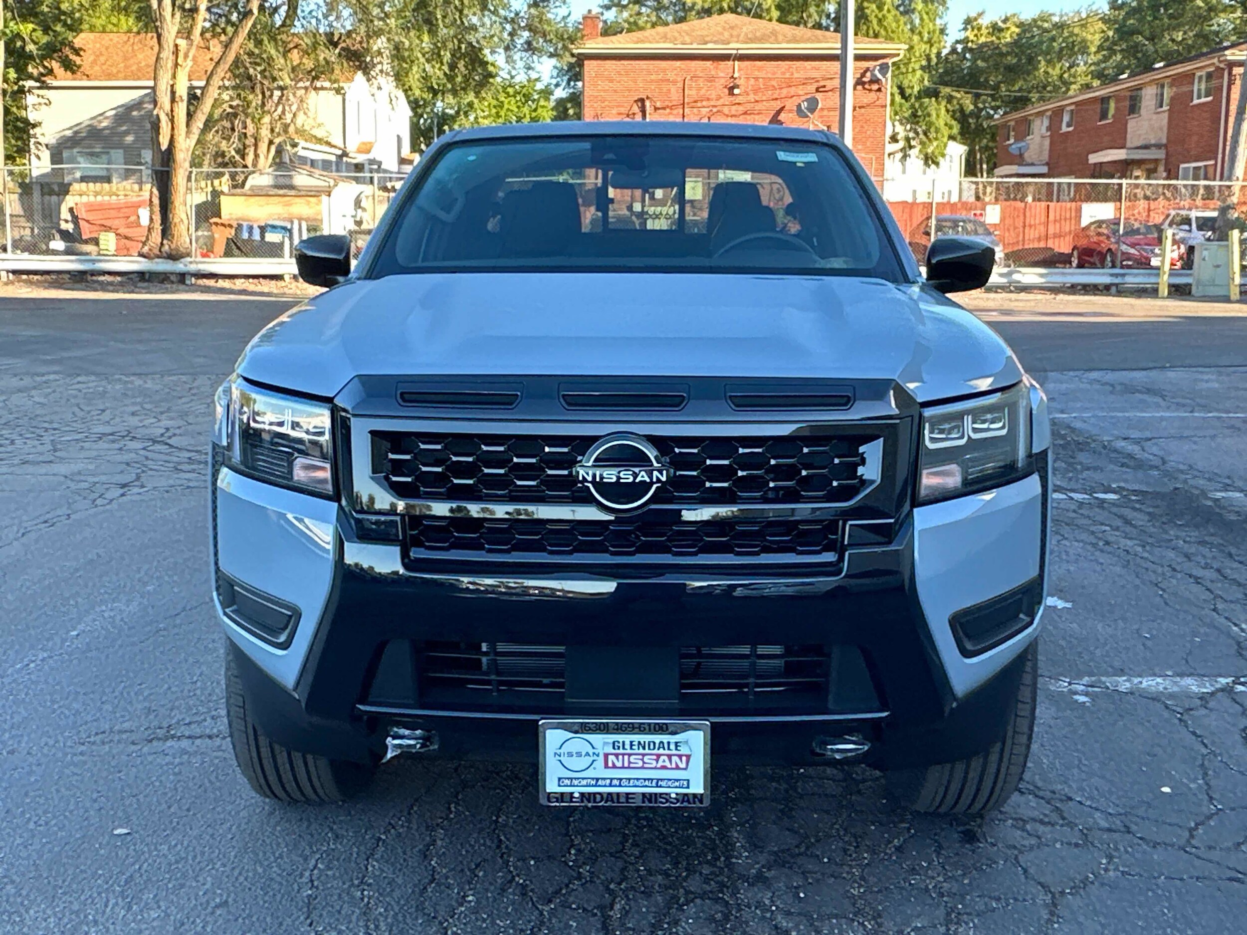 2026 Nissan Frontier Crew Cab SV photo 2