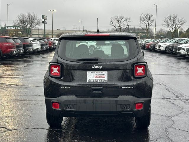 2022 Jeep Renegade Sport photo 4