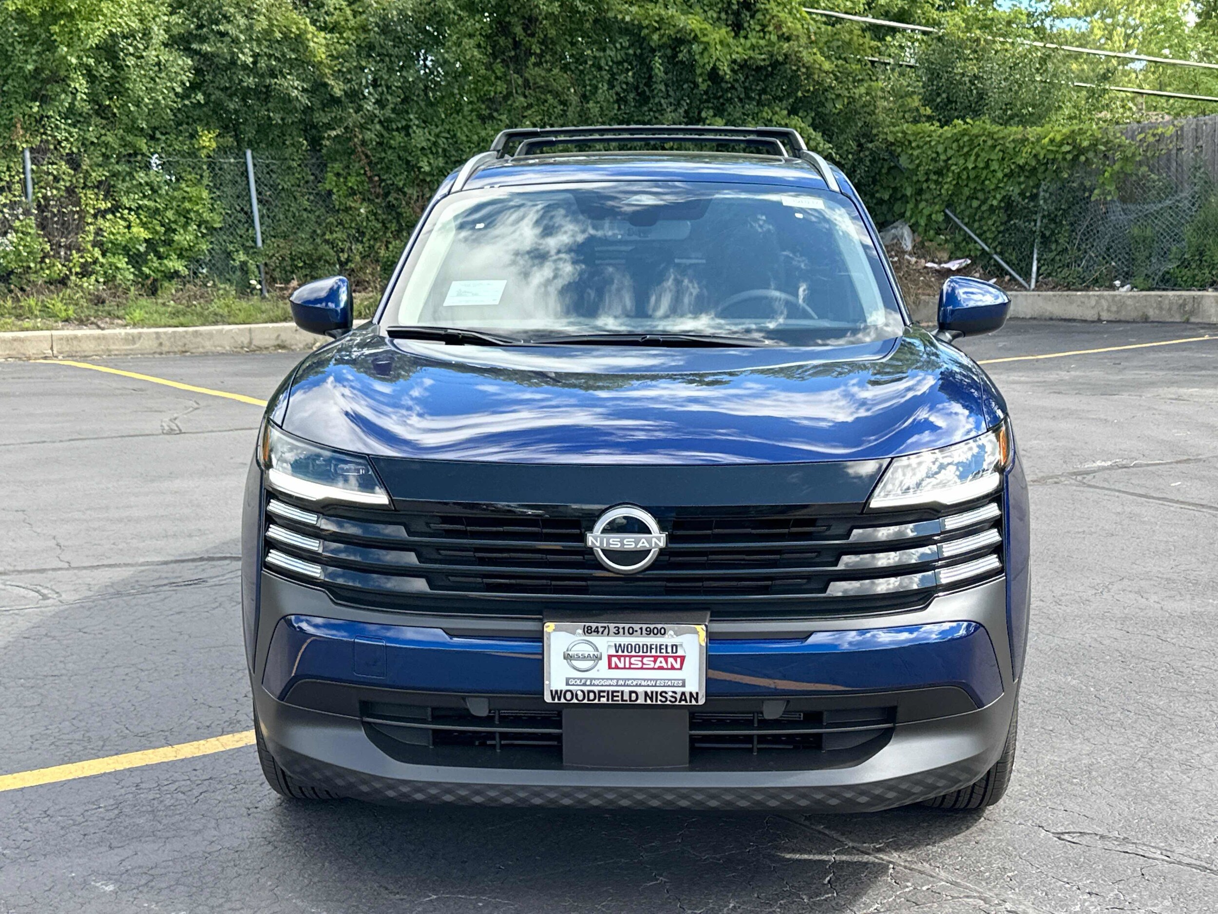 2025 Nissan Kicks SV photo 2