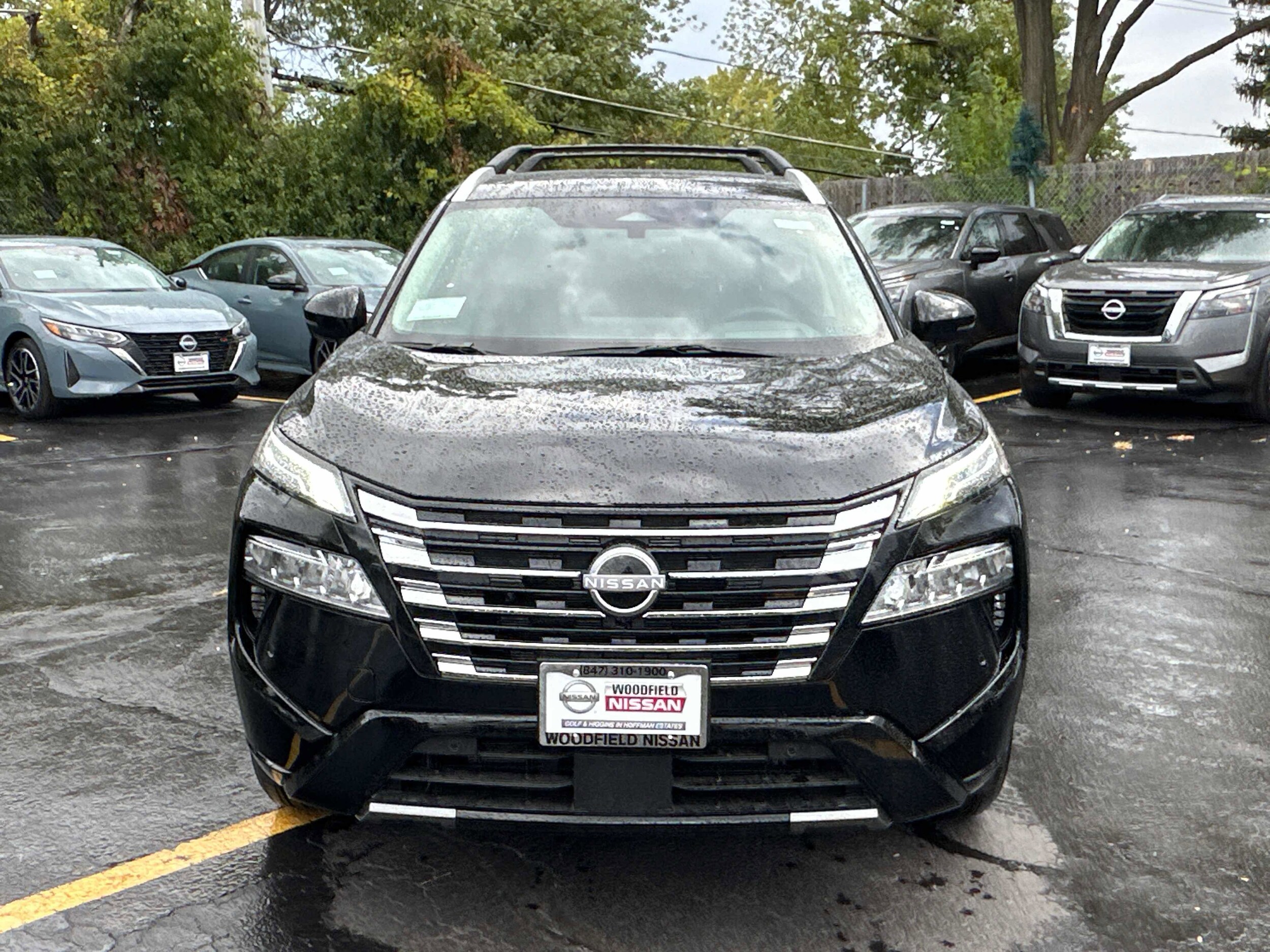 2026 Nissan Rogue Platinum photo 2