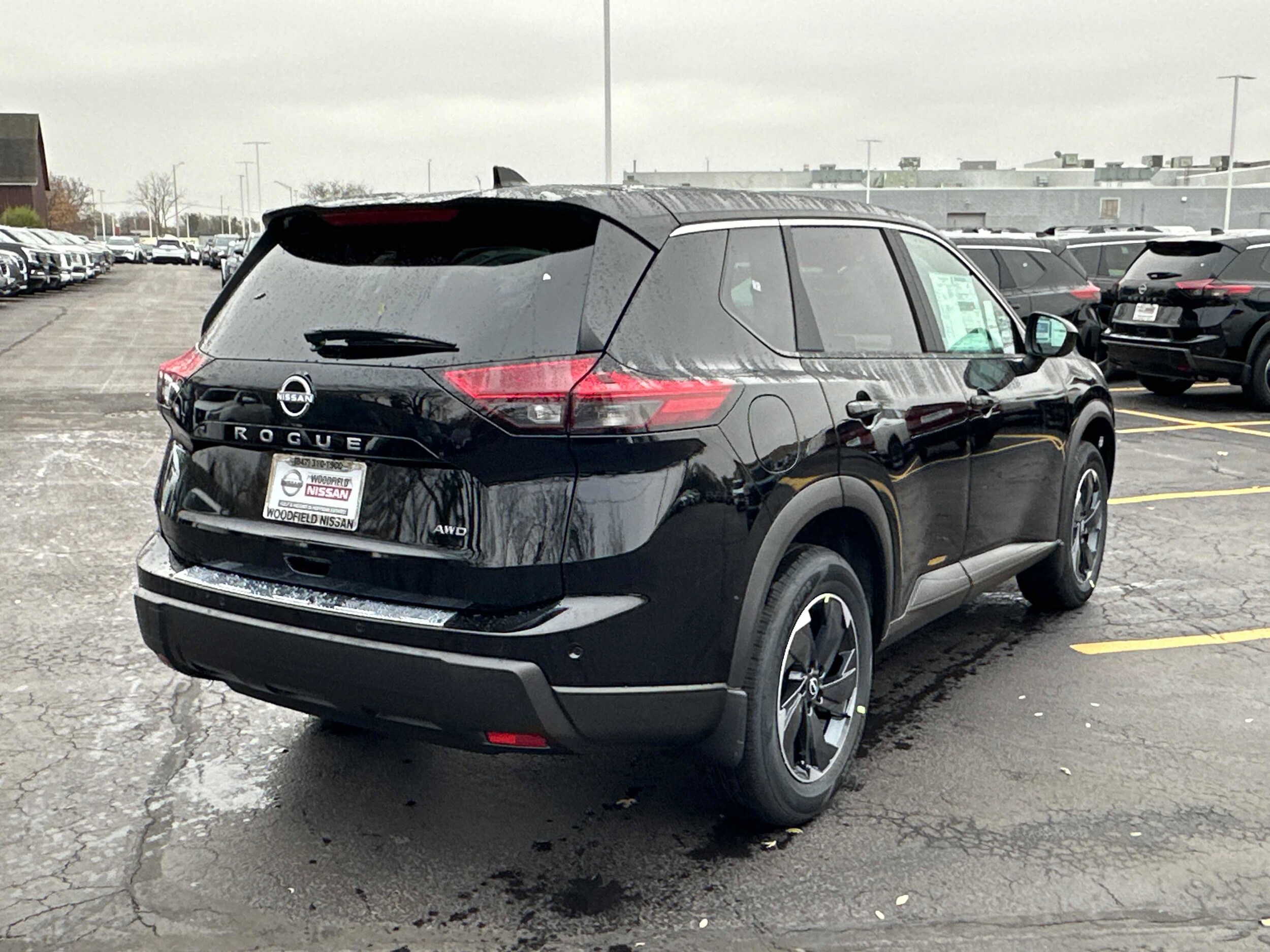 2026 Nissan Rogue SV photo 4