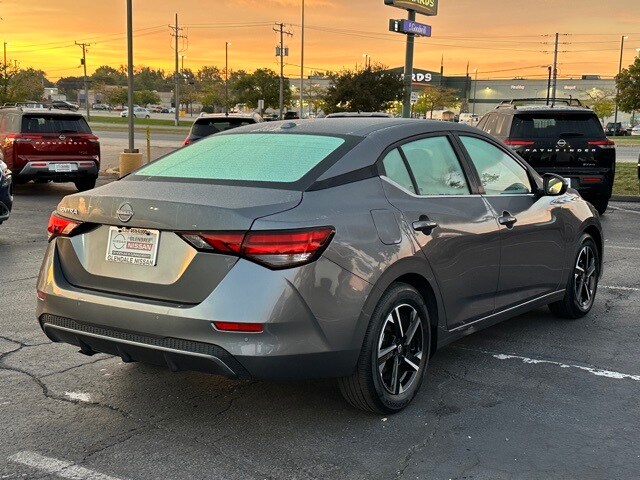 2025 Nissan Sentra SV photo 4