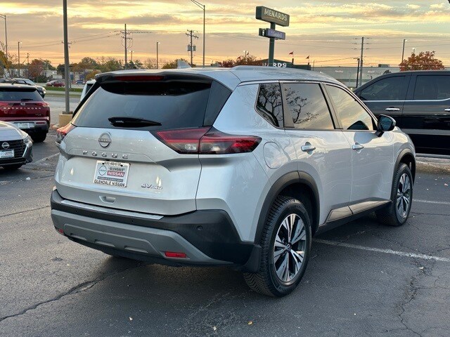 2022 Nissan Rogue SV photo 4