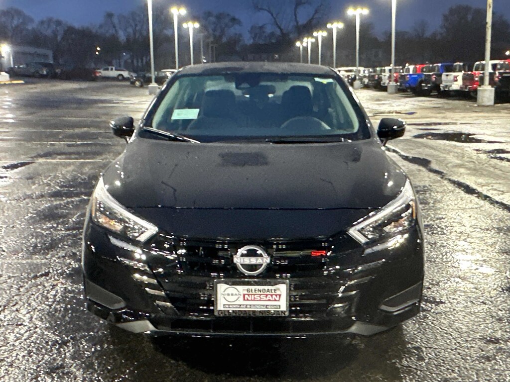 New 2025 Nissan Versa SR SR CVT