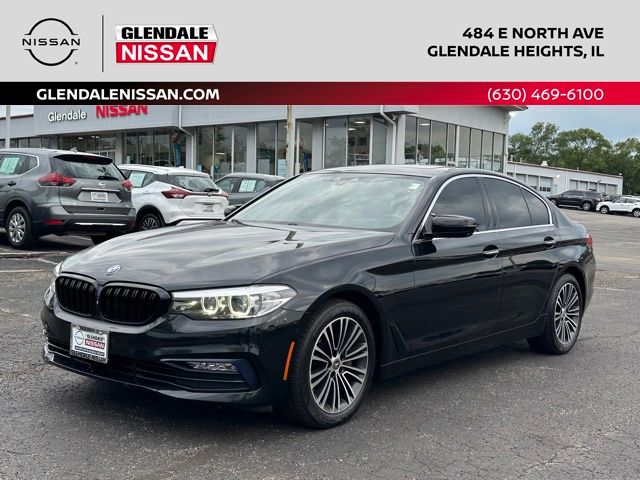 2017 BMW 5 Series 530i xDrive Sedan's photo