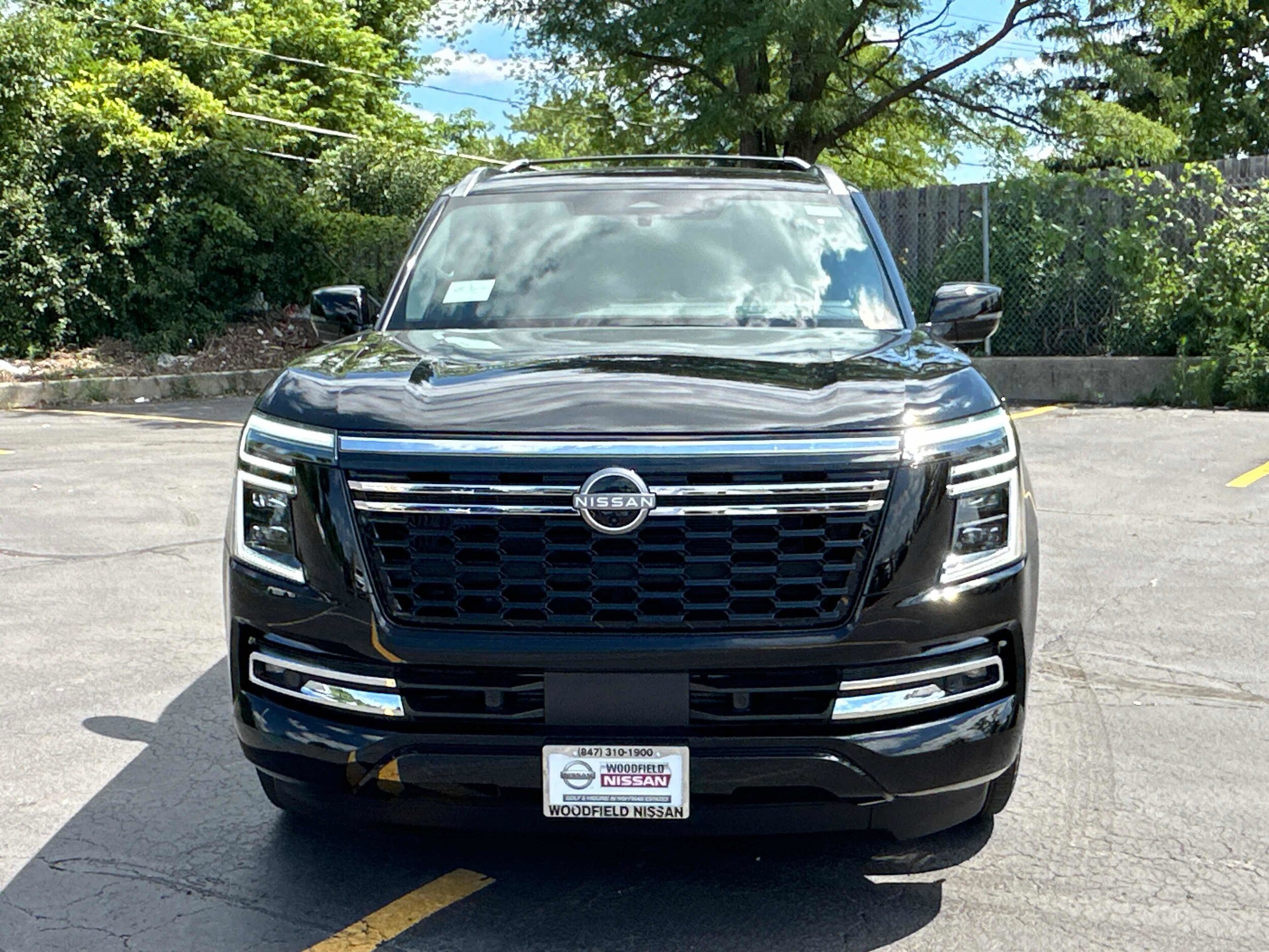 2025 Nissan Armada Platinum Reserve photo 2