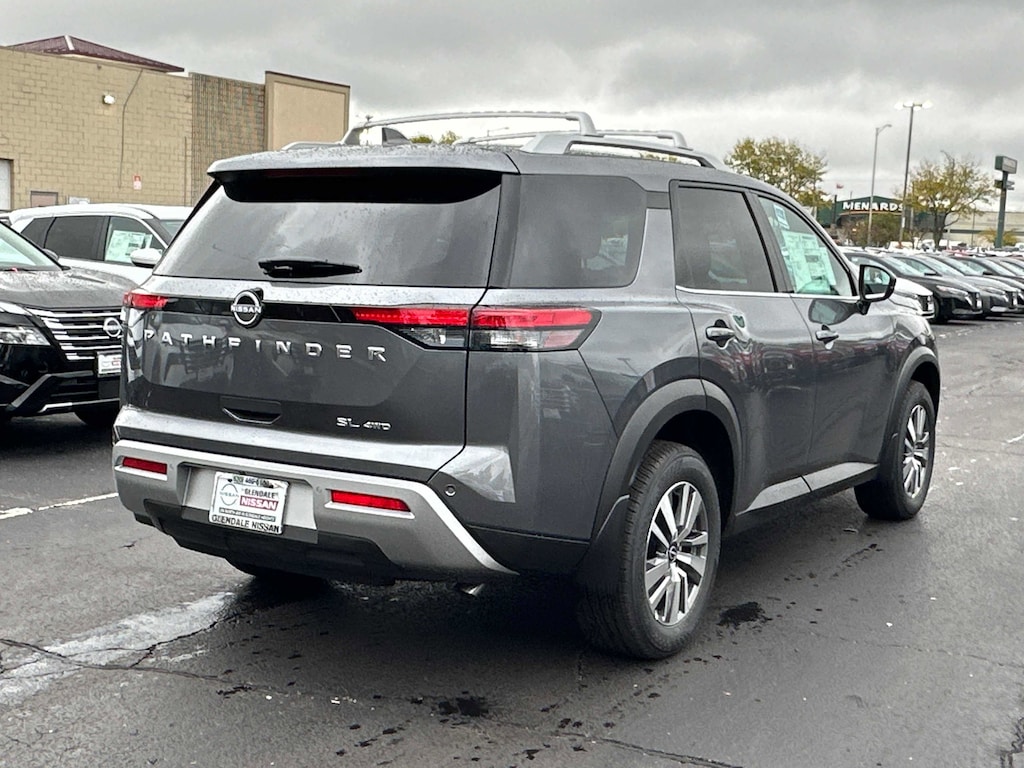 New 2025 Nissan Pathfinder SL SL 4WD