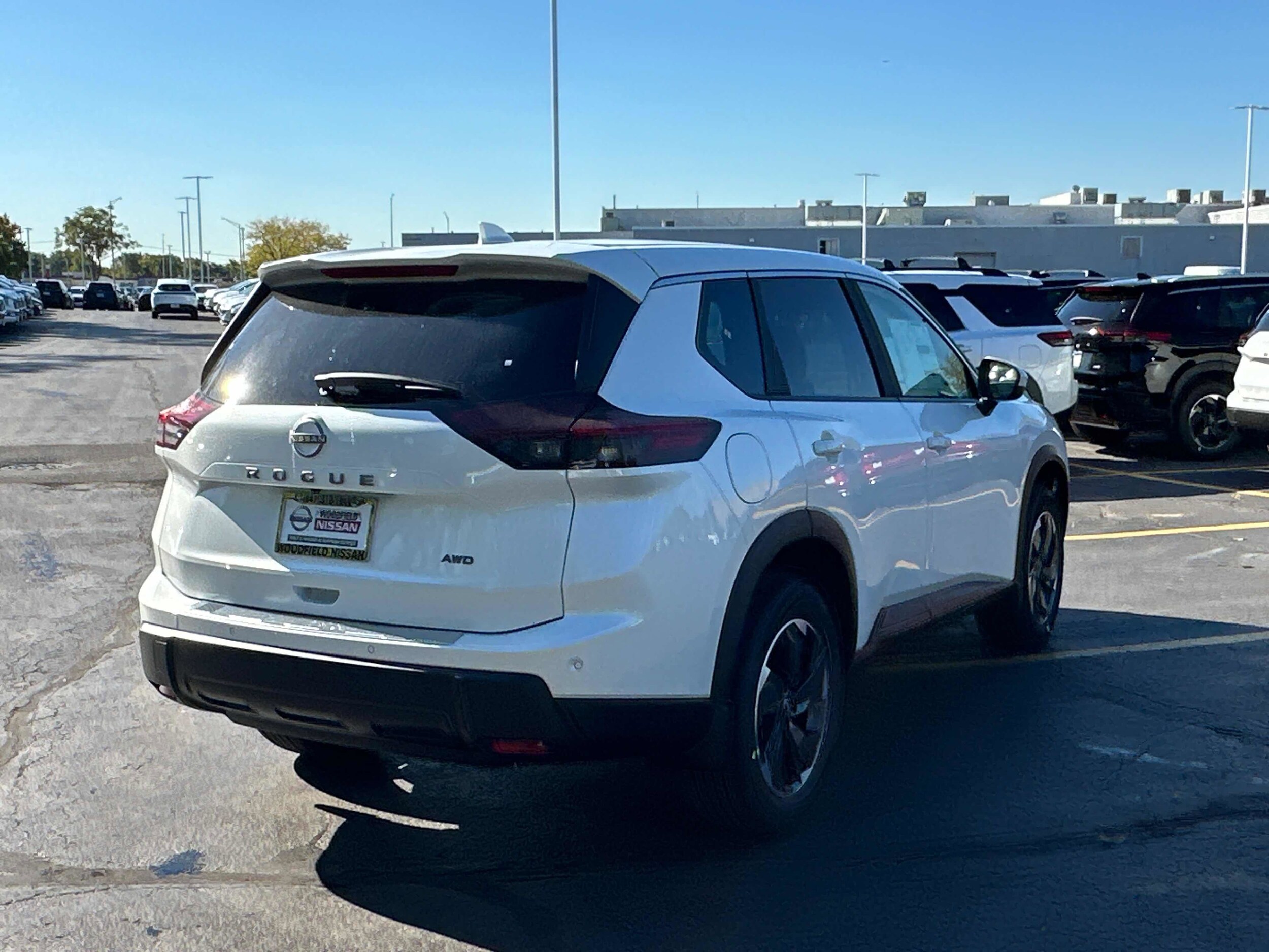 2026 Nissan Rogue SV photo 3