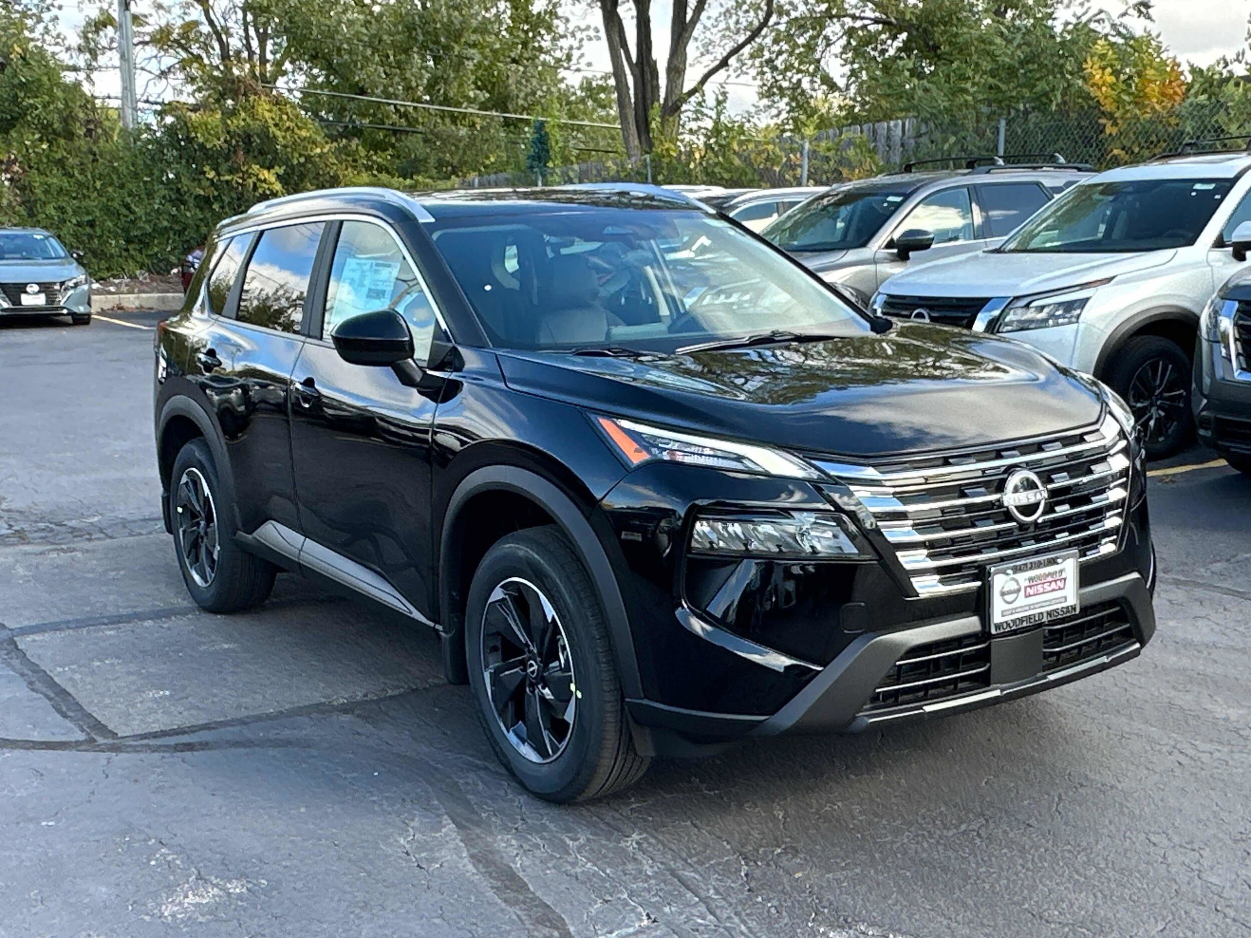 2026 Nissan Rogue AWD SV photo 3