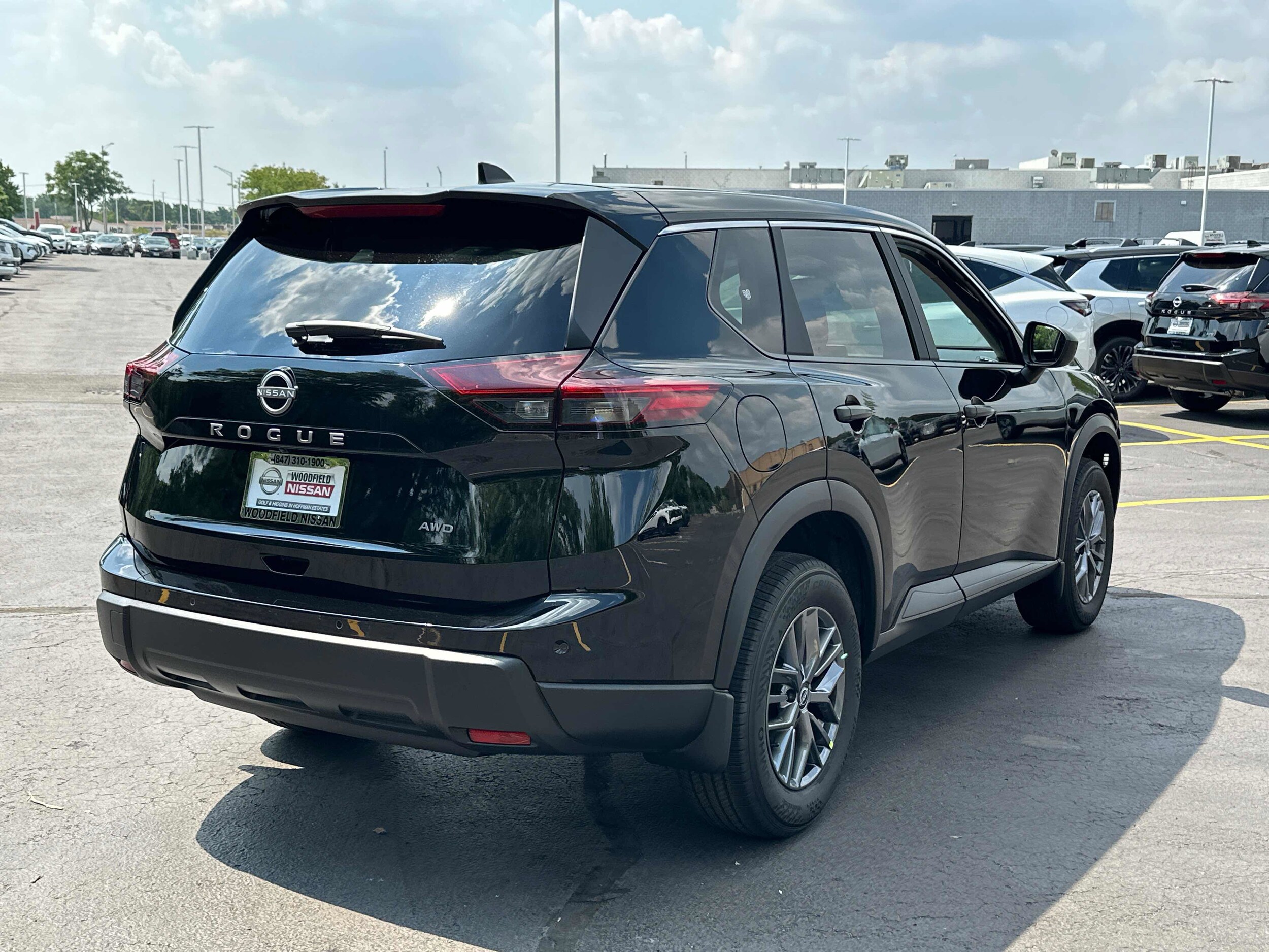 2026 Nissan Rogue S photo 4