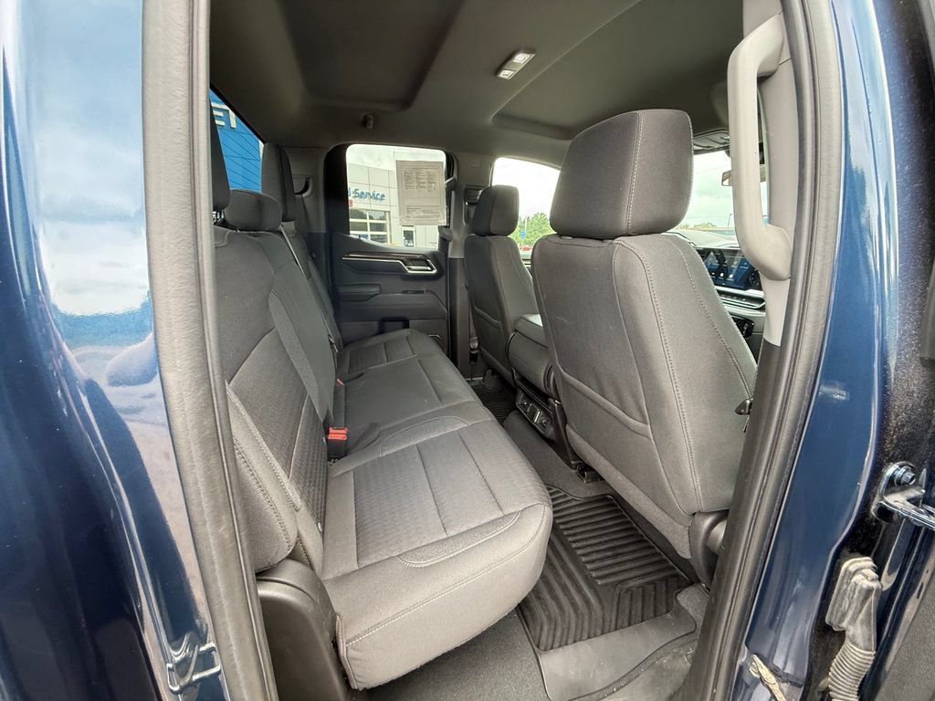 2023 Chevrolet Silverado 1500 LT - Photo 27