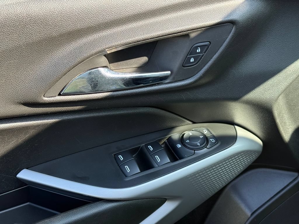 2024 Chevrolet Trax RS - Photo 14