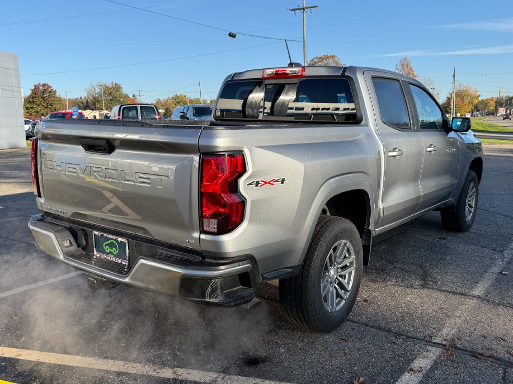 2023 Chevrolet Colorado LT - Photo 7