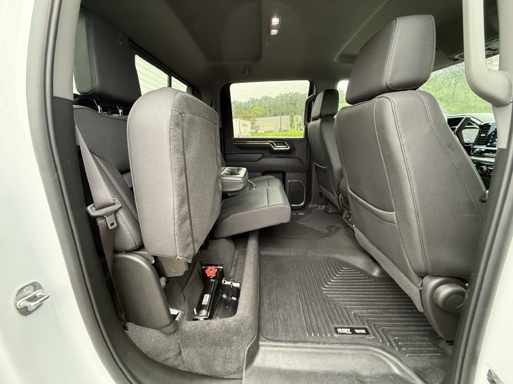 2024 Chevrolet Silverado 3500HD LT - Photo 36