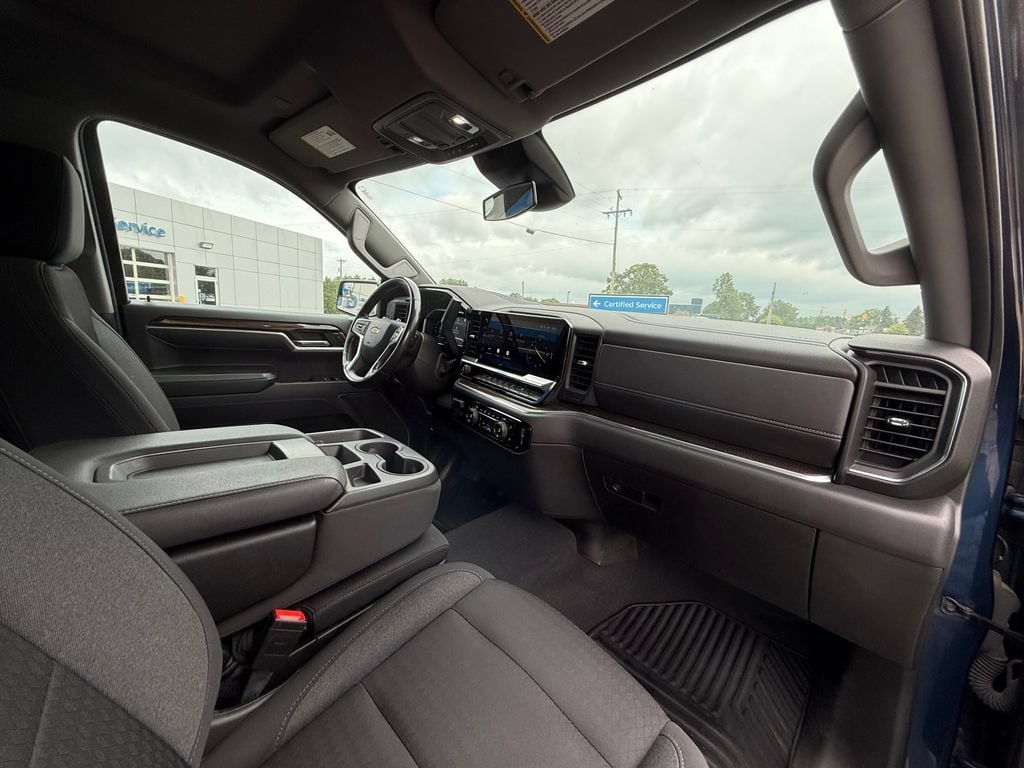 2023 Chevrolet Silverado 1500 LT - Photo 29