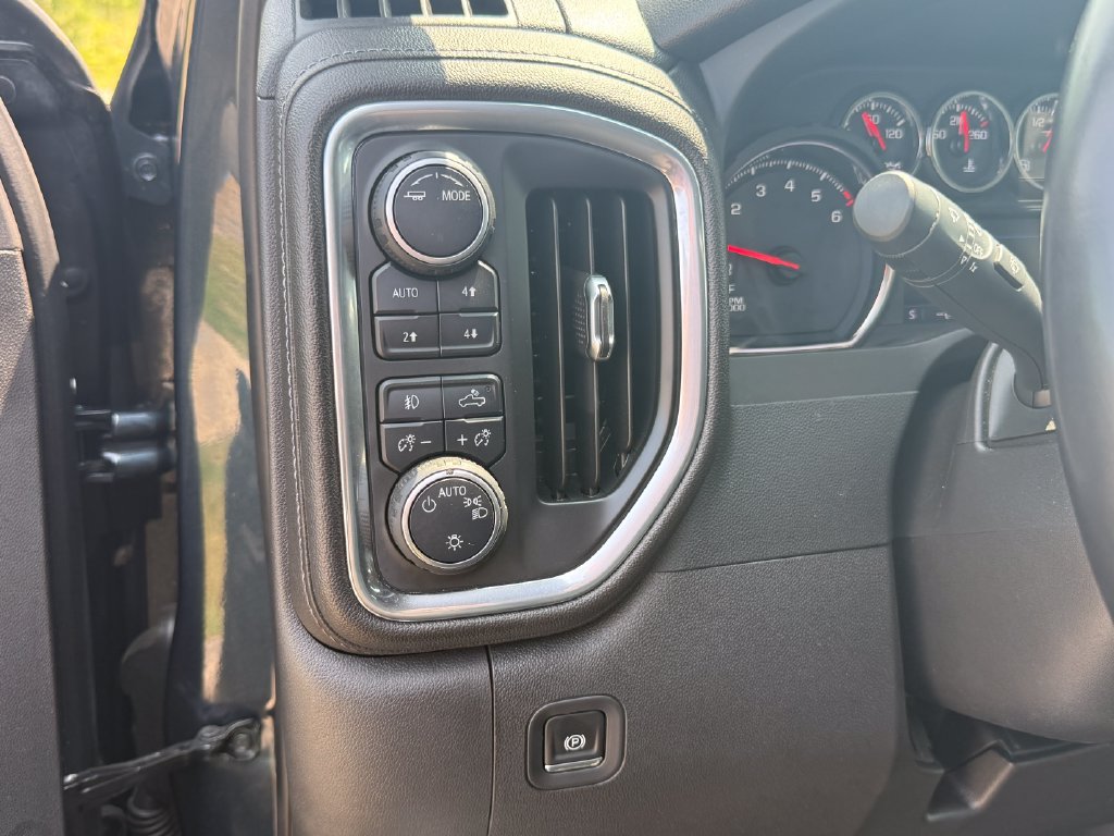 2020 Chevrolet Silverado 1500 RST - Photo 17