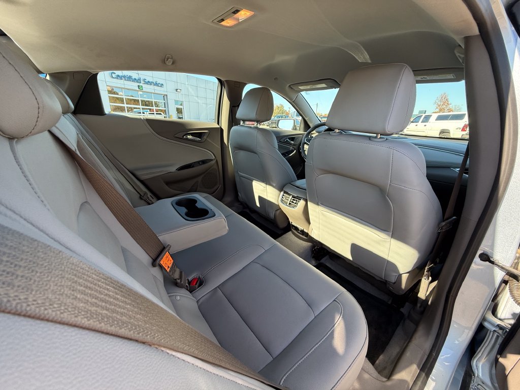2017 Chevrolet Malibu 1LT - Photo 30