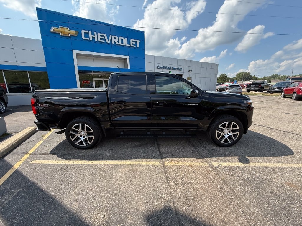 2024 Chevrolet Colorado Z71 - Photo 8