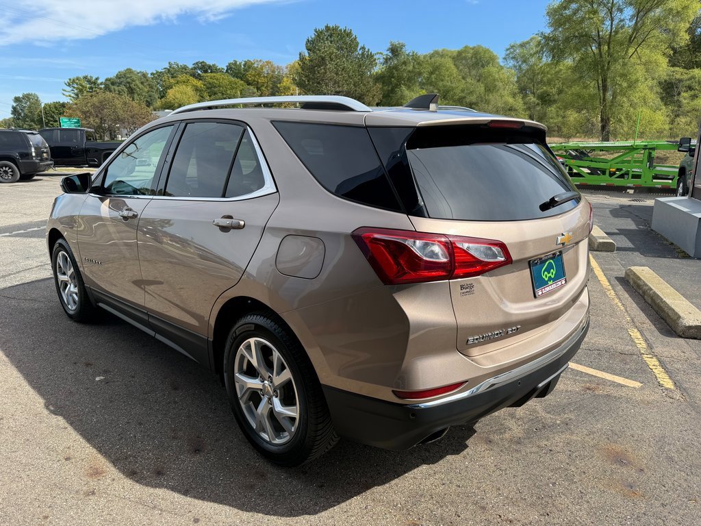 2018 Chevrolet Equinox LT photo 4