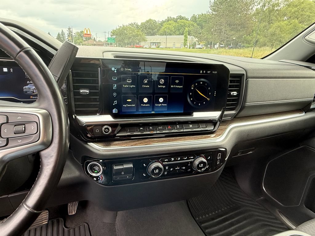 2023 Chevrolet Silverado 1500 LT - Photo 21