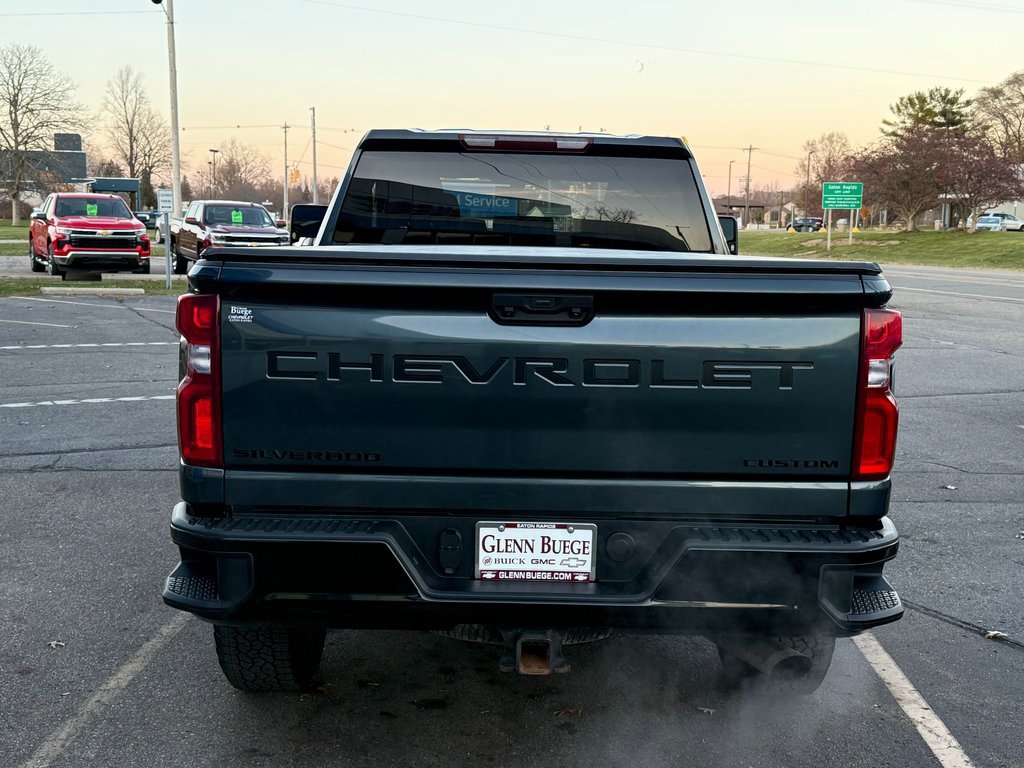 2020 Chevrolet Silverado 2500HD Custom photo 3