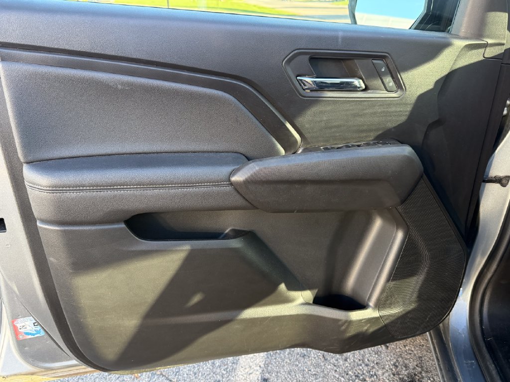 2023 Chevrolet Colorado LT - Photo 13