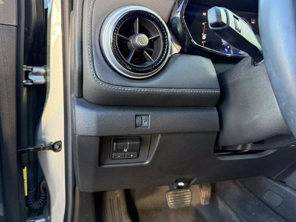 2023 Chevrolet Colorado LT - Photo 15