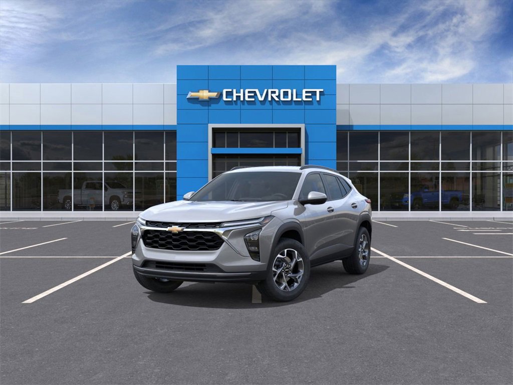2025 Chevrolet Trax LT photo 3