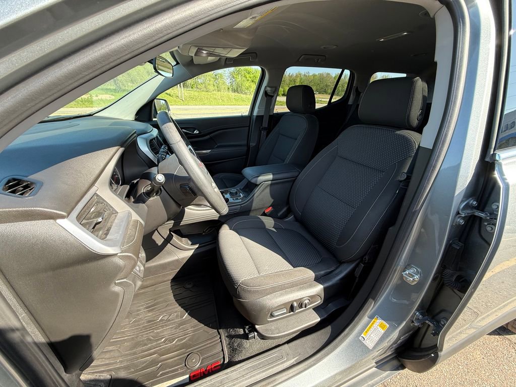 2023 GMC Acadia SLE - Photo 17