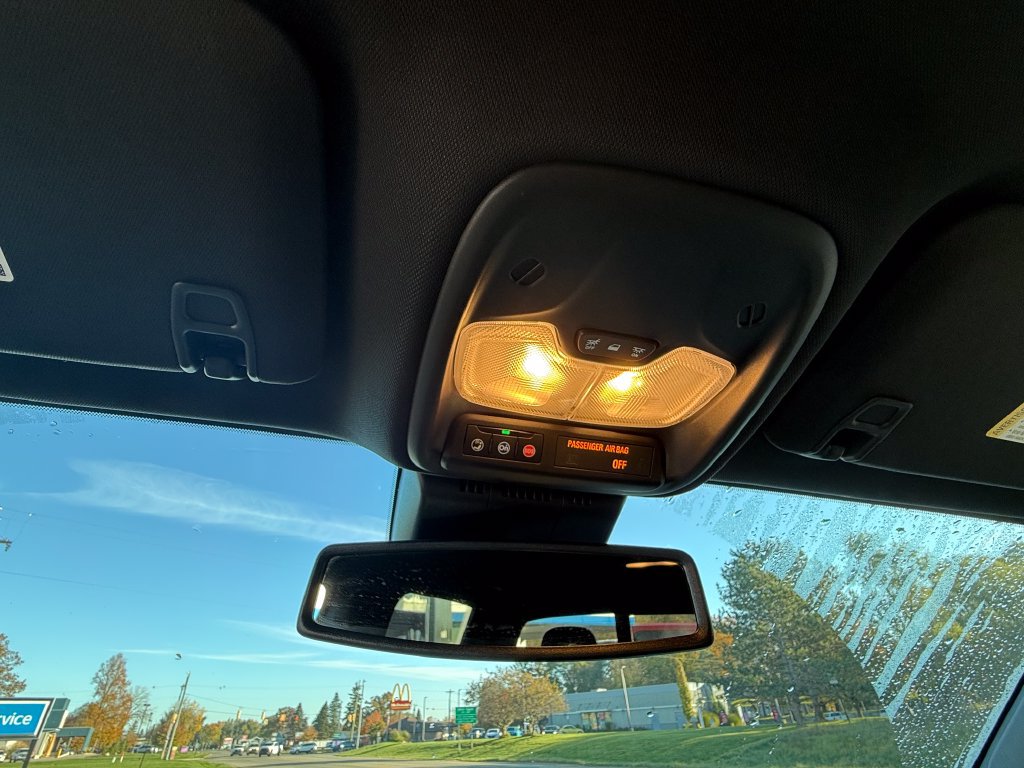 2023 Chevrolet Colorado LT - Photo 24