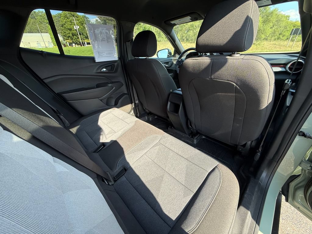 2024 Chevrolet Trax RS - Photo 31