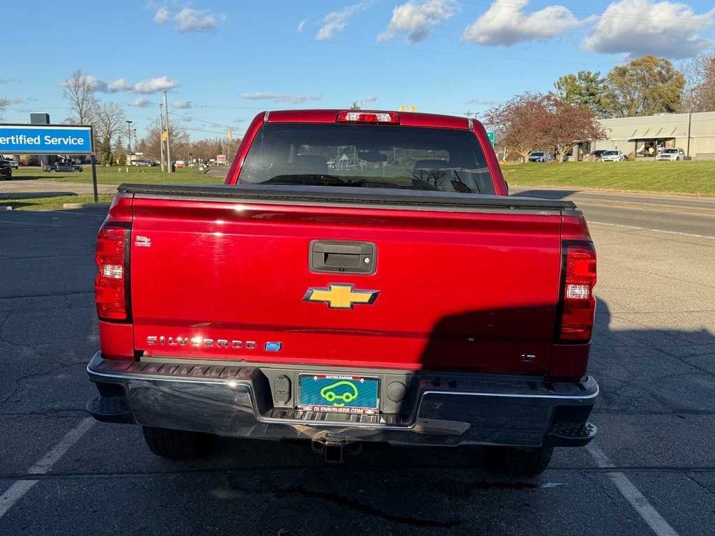 2018 Chevrolet Silverado 1500 LT photo 4