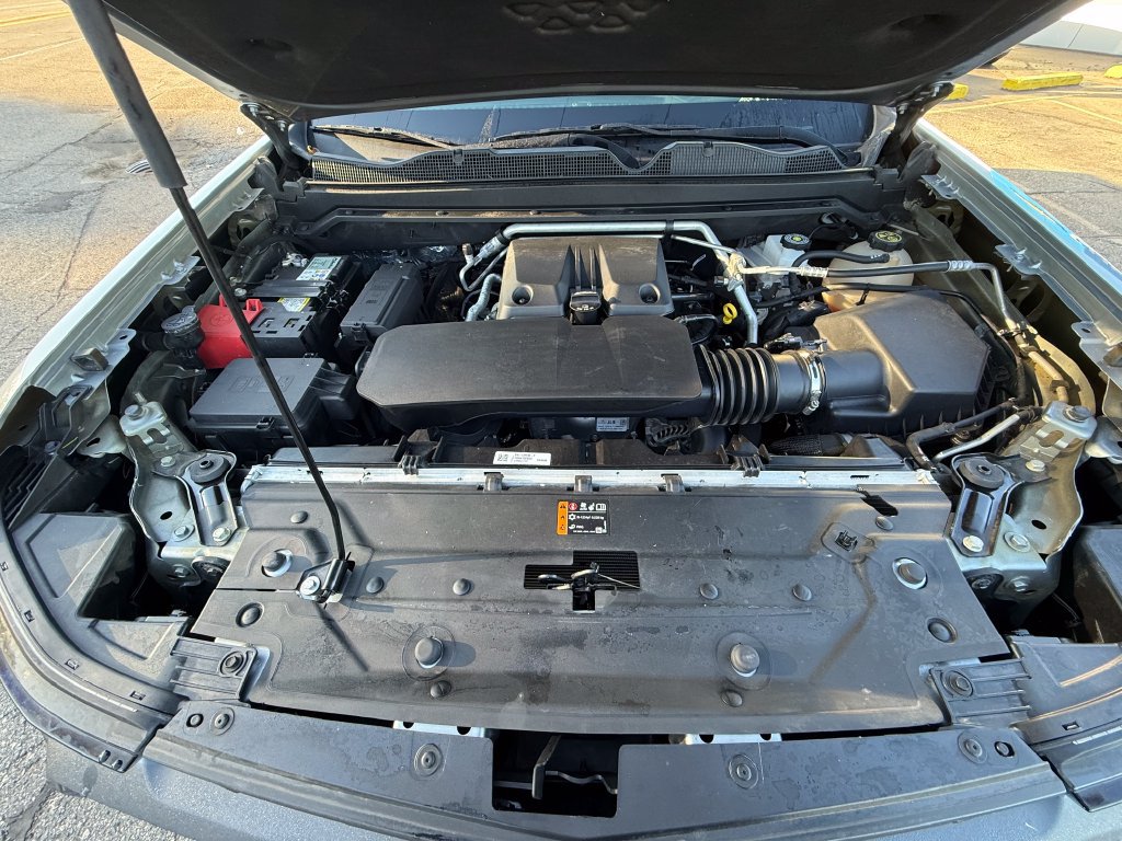 2023 Chevrolet Colorado LT - Photo 10