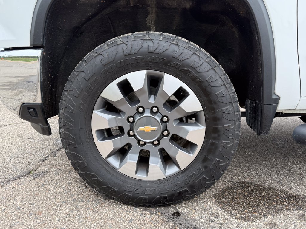 2024 Chevrolet Silverado 3500HD LT - Photo 13