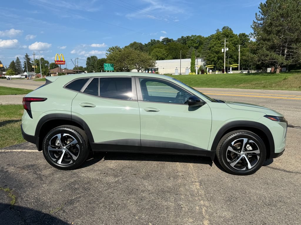 2024 Chevrolet Trax RS - Photo 7