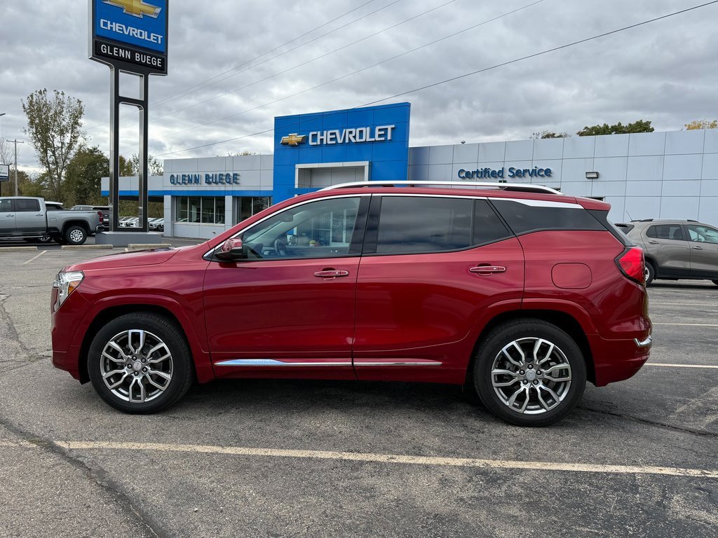 2022 Gmc Terrain Denali photo 2