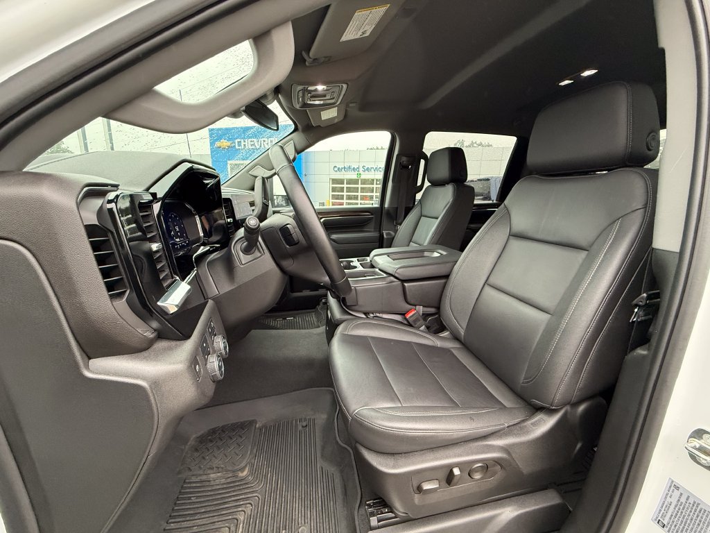 2024 Chevrolet Silverado 3500HD LT - Photo 19