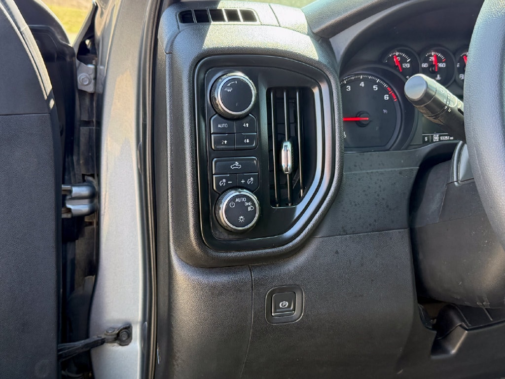 2020 Chevrolet Silverado 1500 Custom - Photo 15