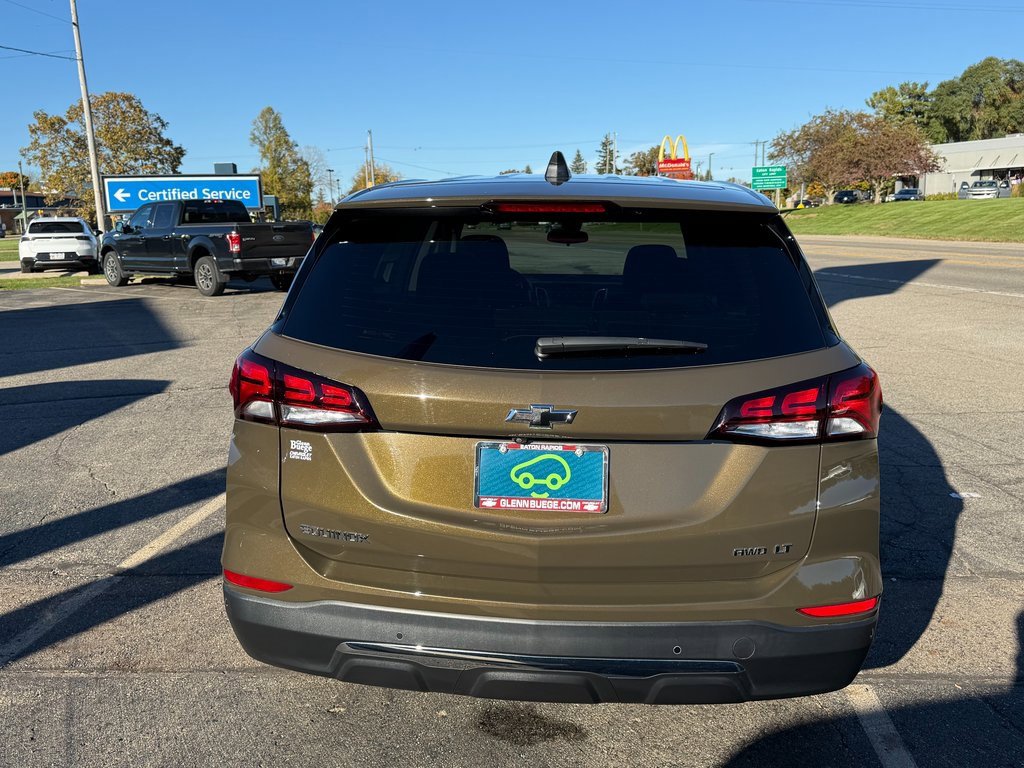 2024 Chevrolet Equinox LT photo 3