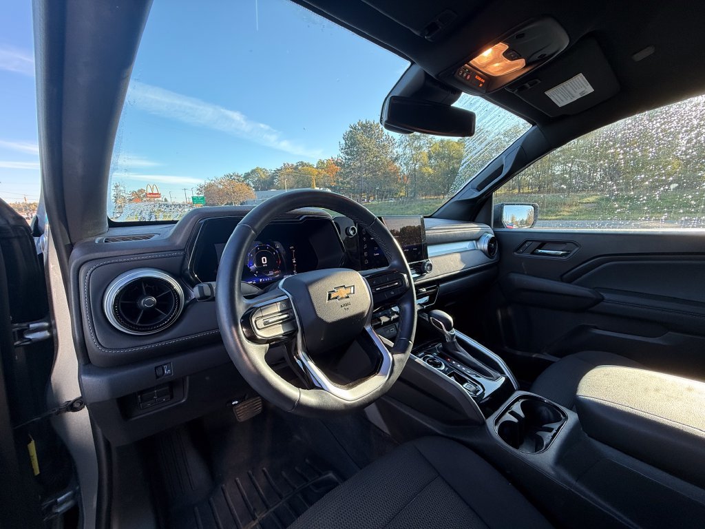 2023 Chevrolet Colorado LT - Photo 16