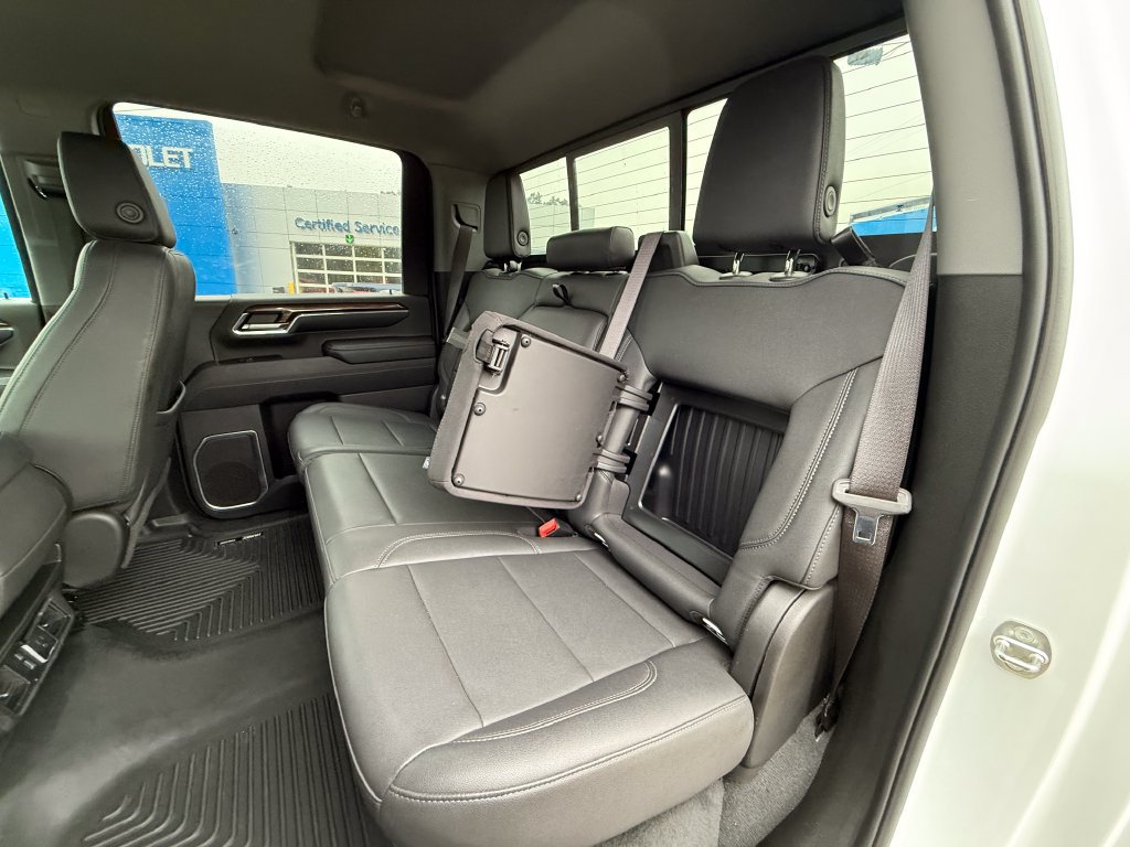2024 Chevrolet Silverado 3500HD LT - Photo 30