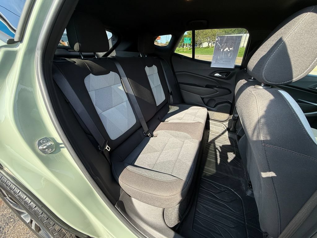 2024 Chevrolet Trax RS - Photo 30