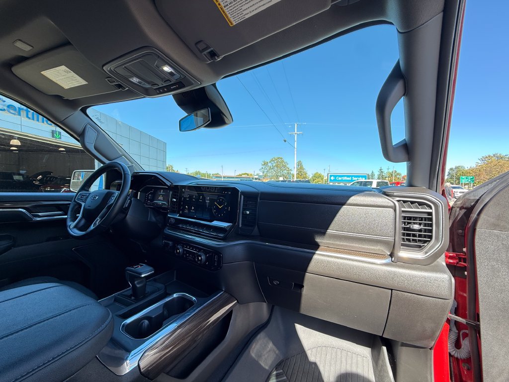 2024 Chevrolet Silverado 1500 RST - Photo 29