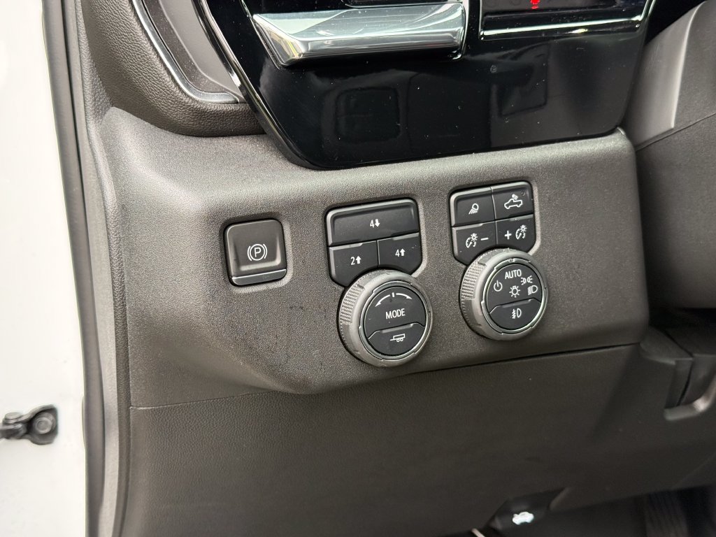 2024 Chevrolet Silverado 3500HD LT - Photo 17
