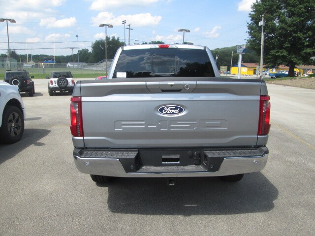 2025 Ford F-150 XLT photo 4