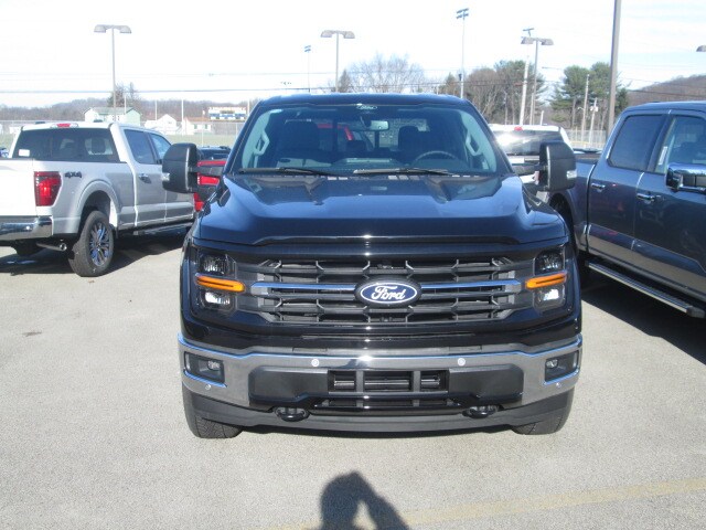 2024 Ford F-150 XLT photo 2