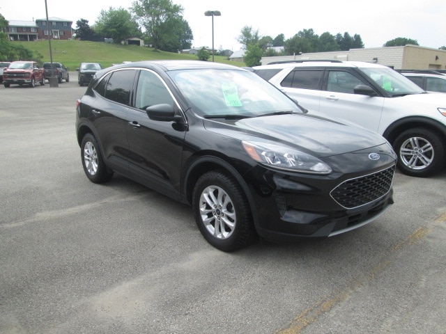 Used 2022 Ford Escape SE with VIN 1FMCU9G65NUB65862 for sale in Apollo, PA