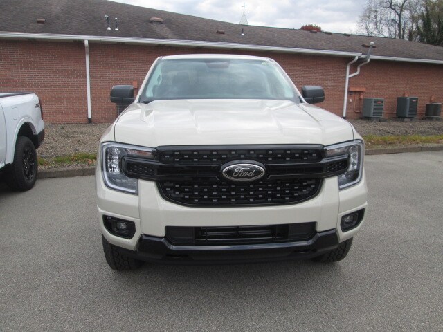 2025 Ford Ranger XLT photo 2