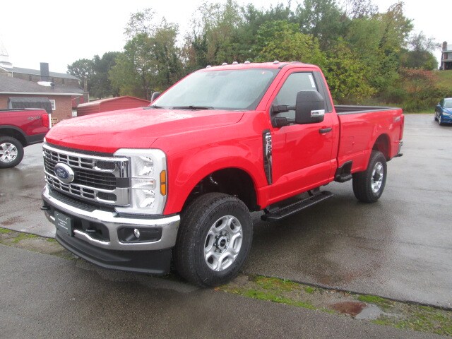 2026 Ford F-350 XLT photo 3
